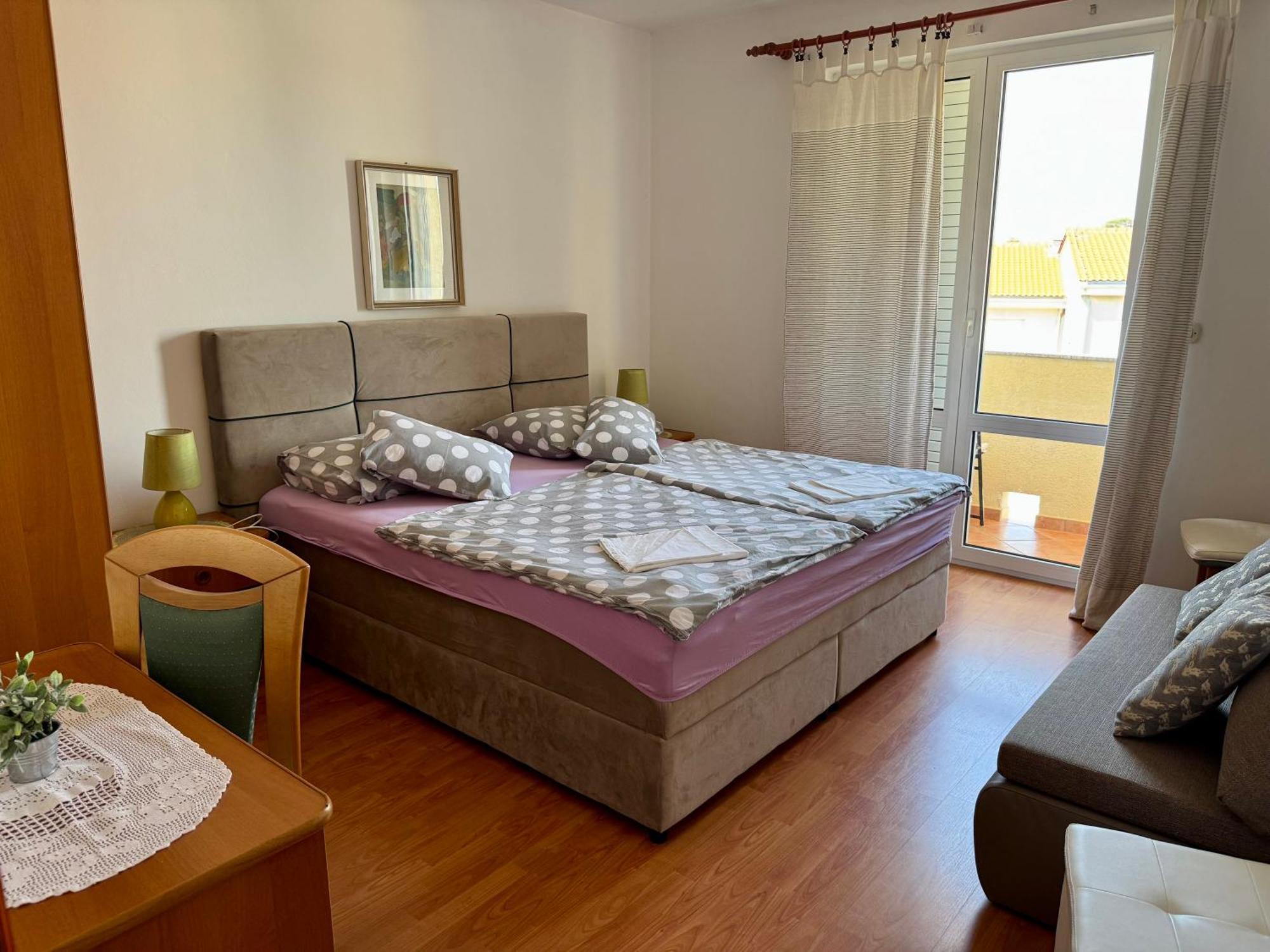 Apartments Maricic Banjol エクステリア 写真