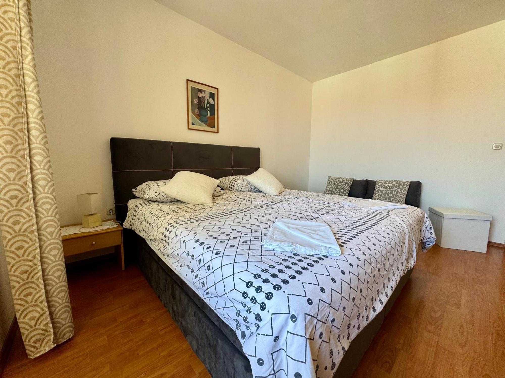 Apartments Maricic Banjol エクステリア 写真