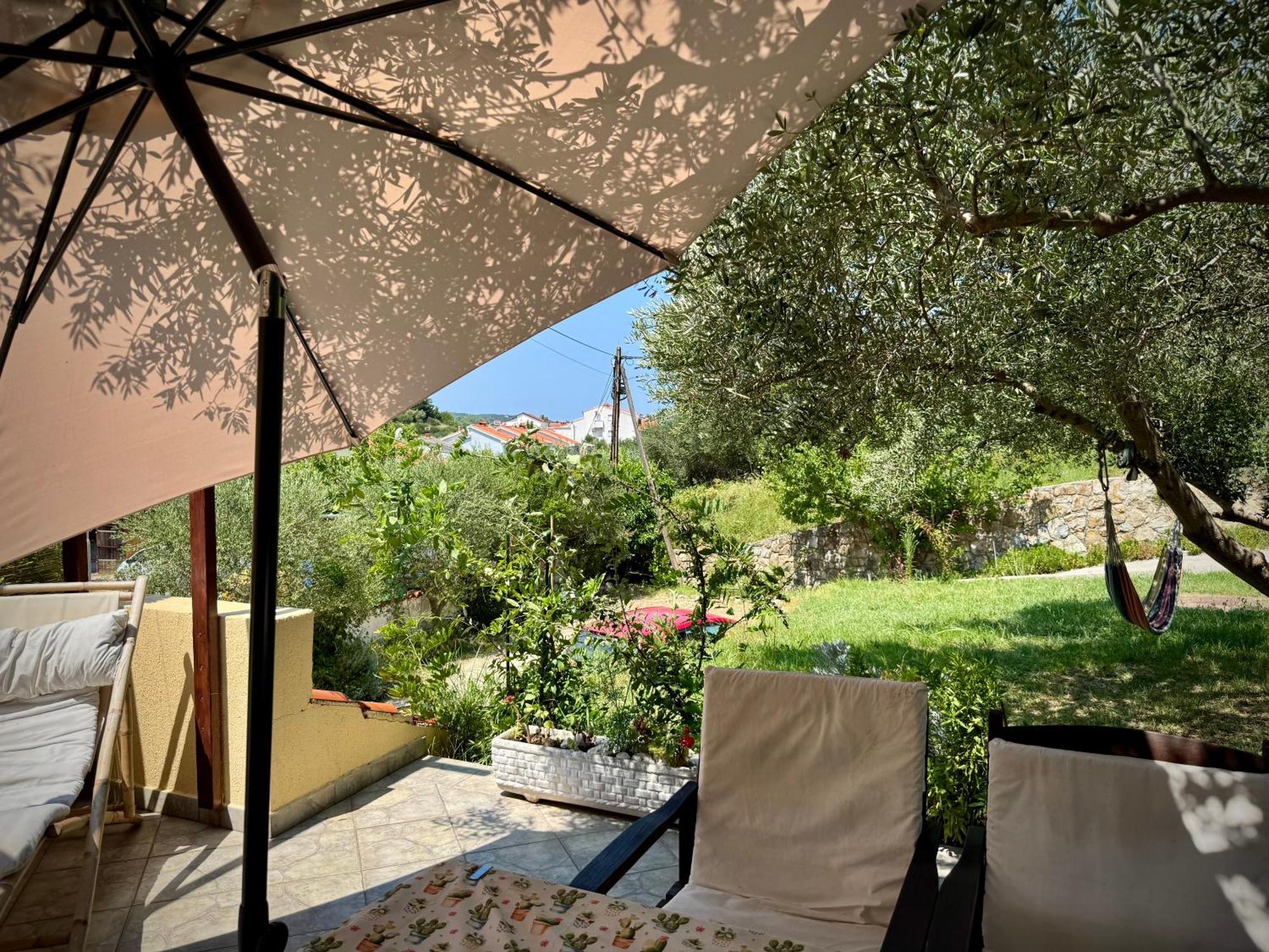 Apartments Maricic Banjol エクステリア 写真