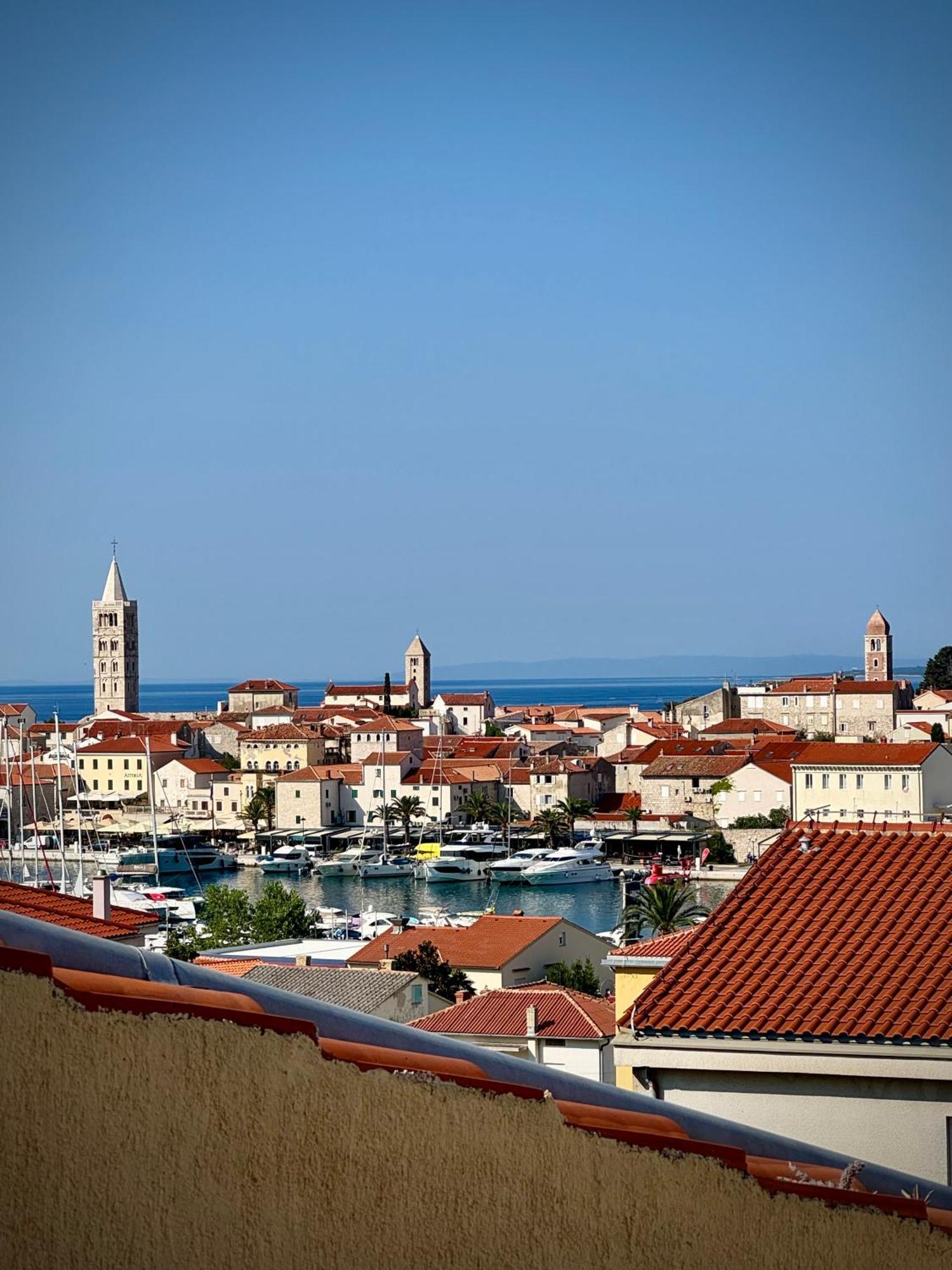 Apartments Maricic Banjol エクステリア 写真