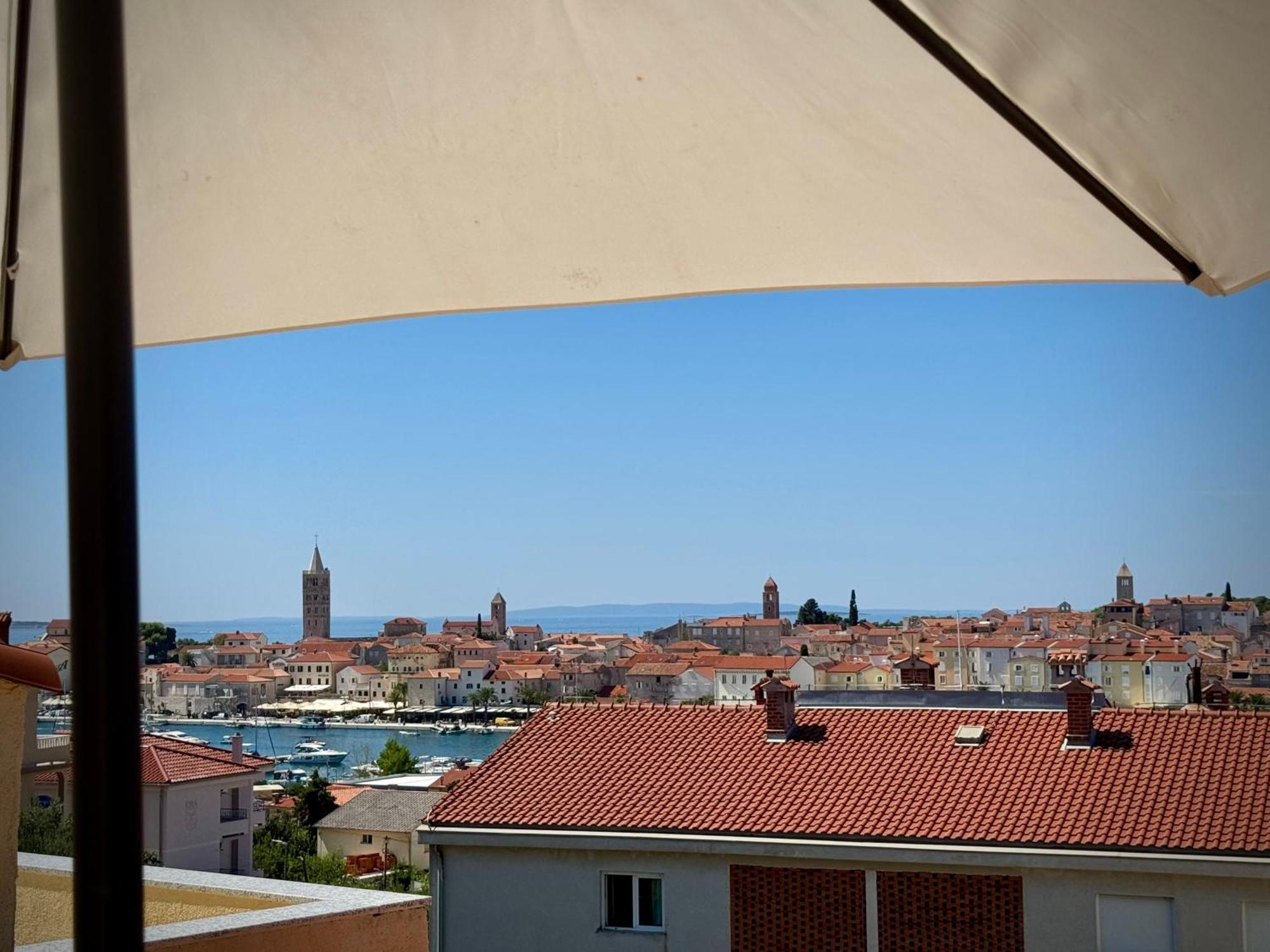 Apartments Maricic Banjol エクステリア 写真