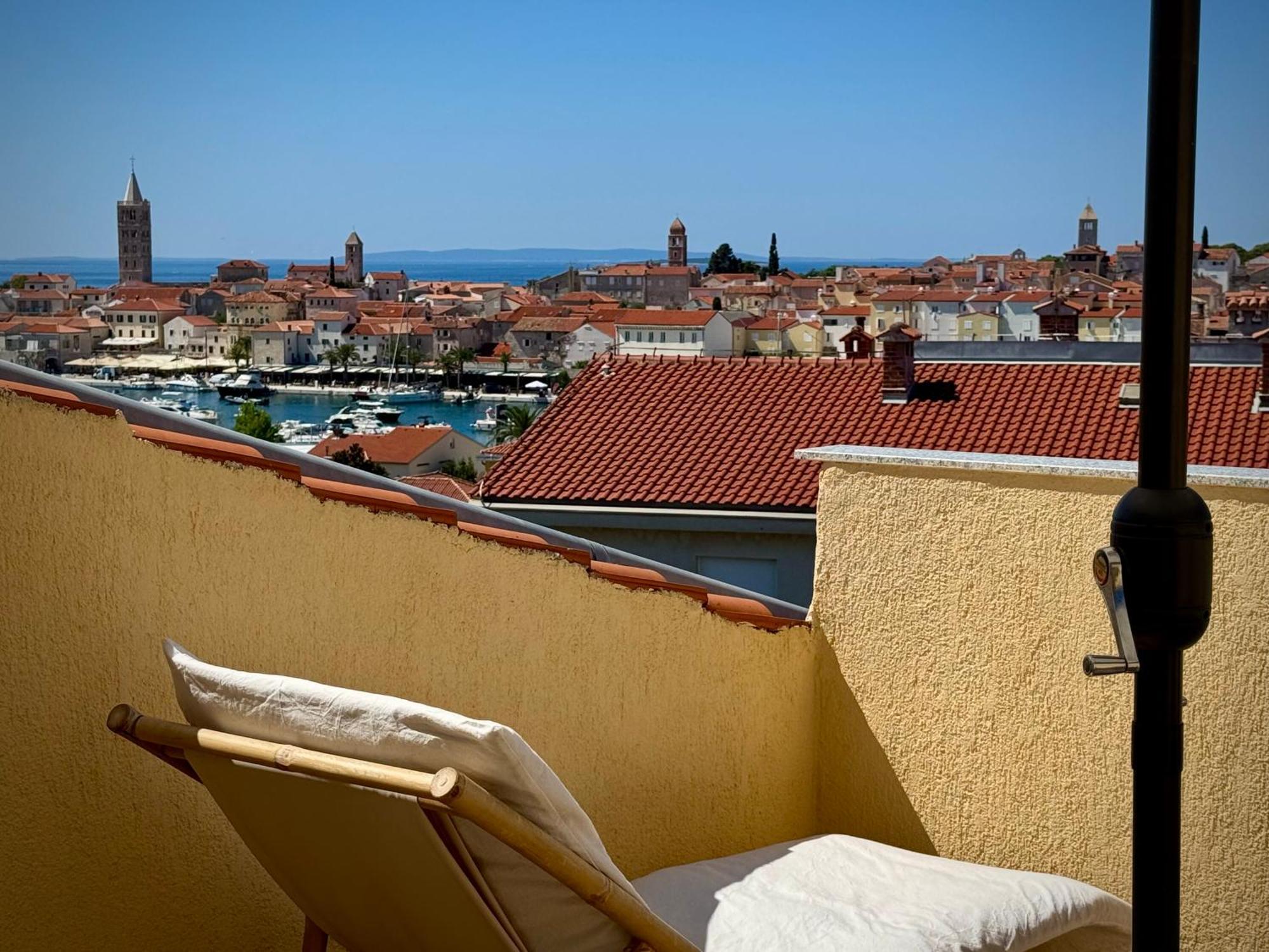 Apartments Maricic Banjol エクステリア 写真