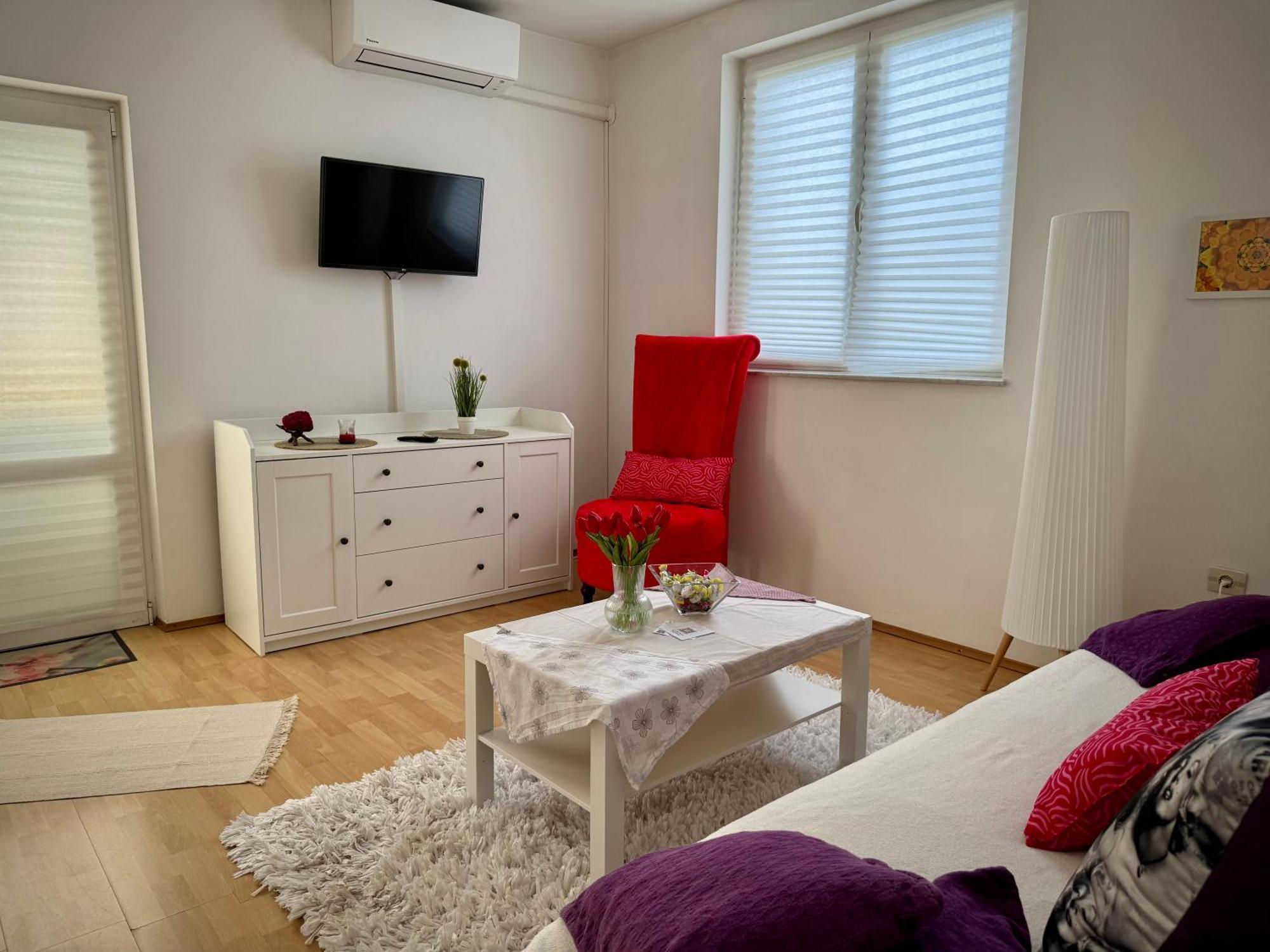 Apartments Maricic Banjol エクステリア 写真